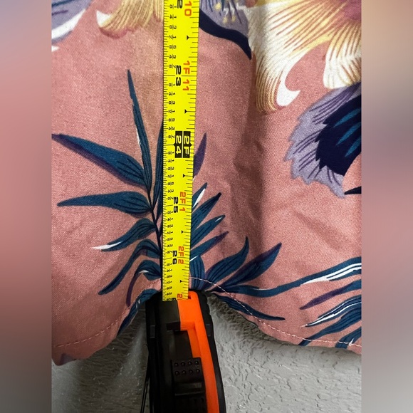 Shein Curve, Women’s Pink Tropical Blouse, preowned - Picture 5 of 7